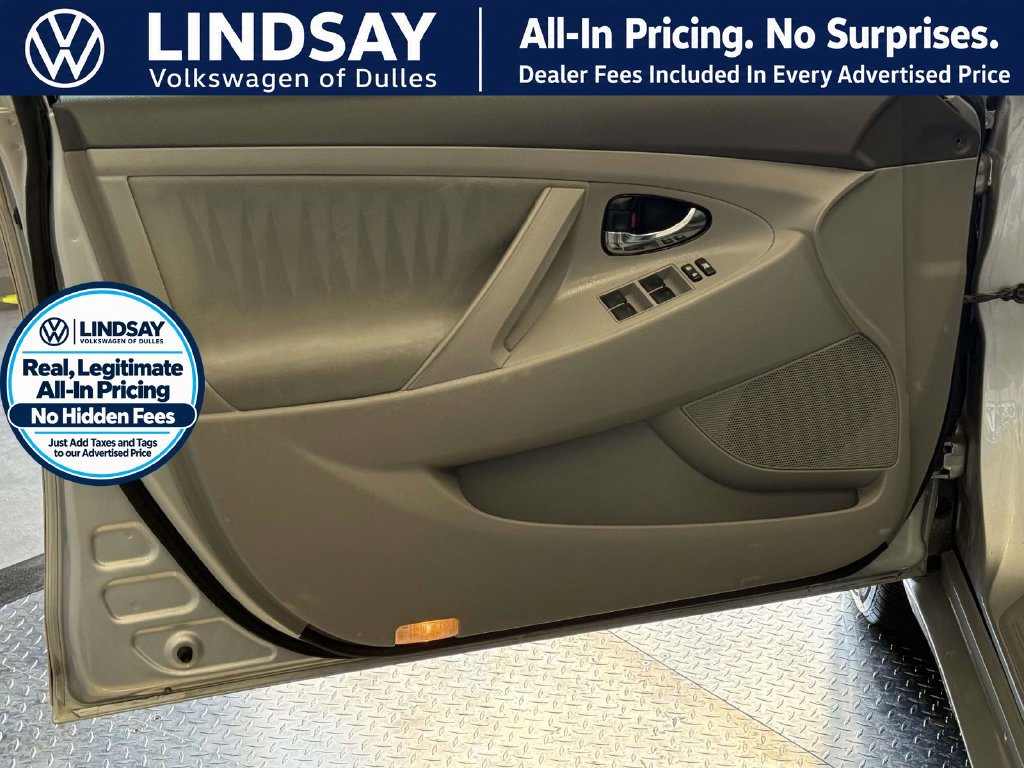 Used 2011 Toyota Camry LE w/ LE Extra-Value Pkg FWD image 8