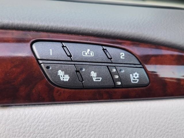 Used 2009 Buick Lucerne CXL image 21