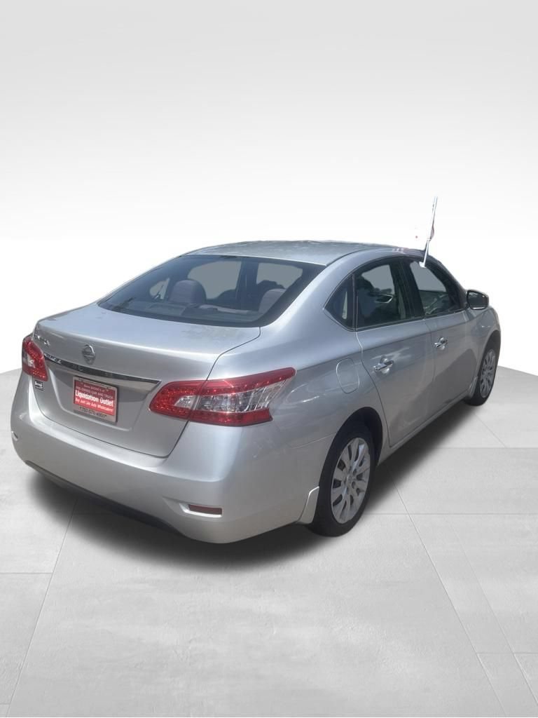Used 2015 Nissan Sentra S FWD image 2