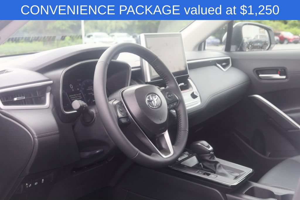 Used 2026 Toyota Corolla Cross XLE w/ Convenience Package AWD/4WD image 4