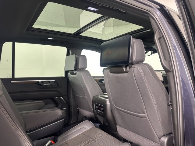 New 2026 Chevrolet Suburban High Country image 13