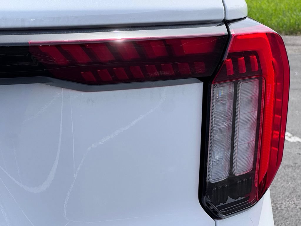 New 2026 Ford Explorer Active AWD/4WD image 12