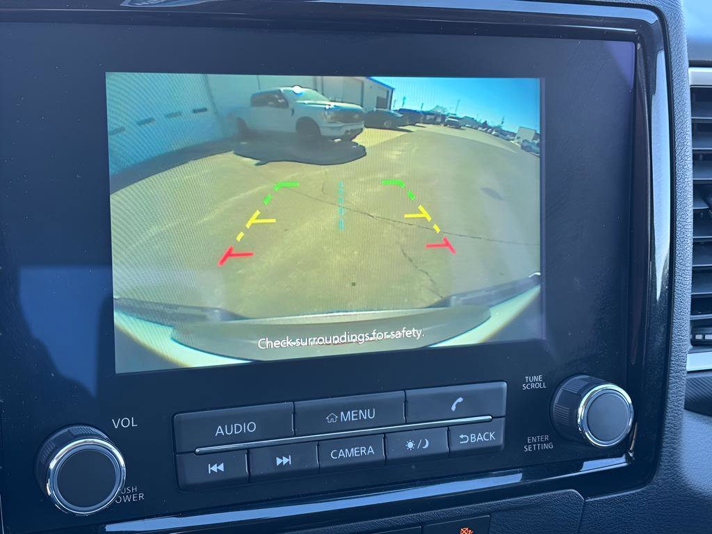 Used 2024 Nissan Frontier SV image 14
