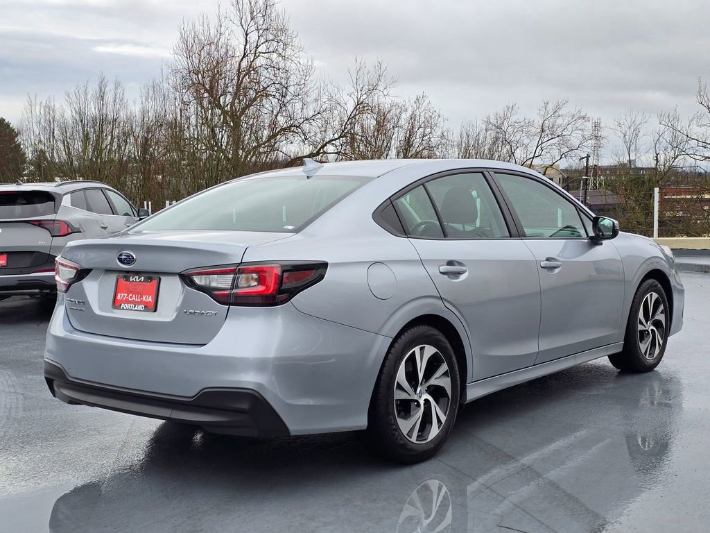 Used 2025 Subaru Legacy Premium image 3