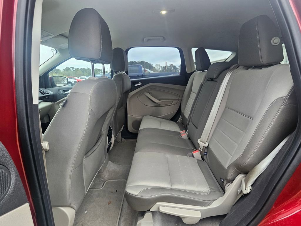 Used 2015 Ford Escape SE w/ Equipment Group 201A image 13