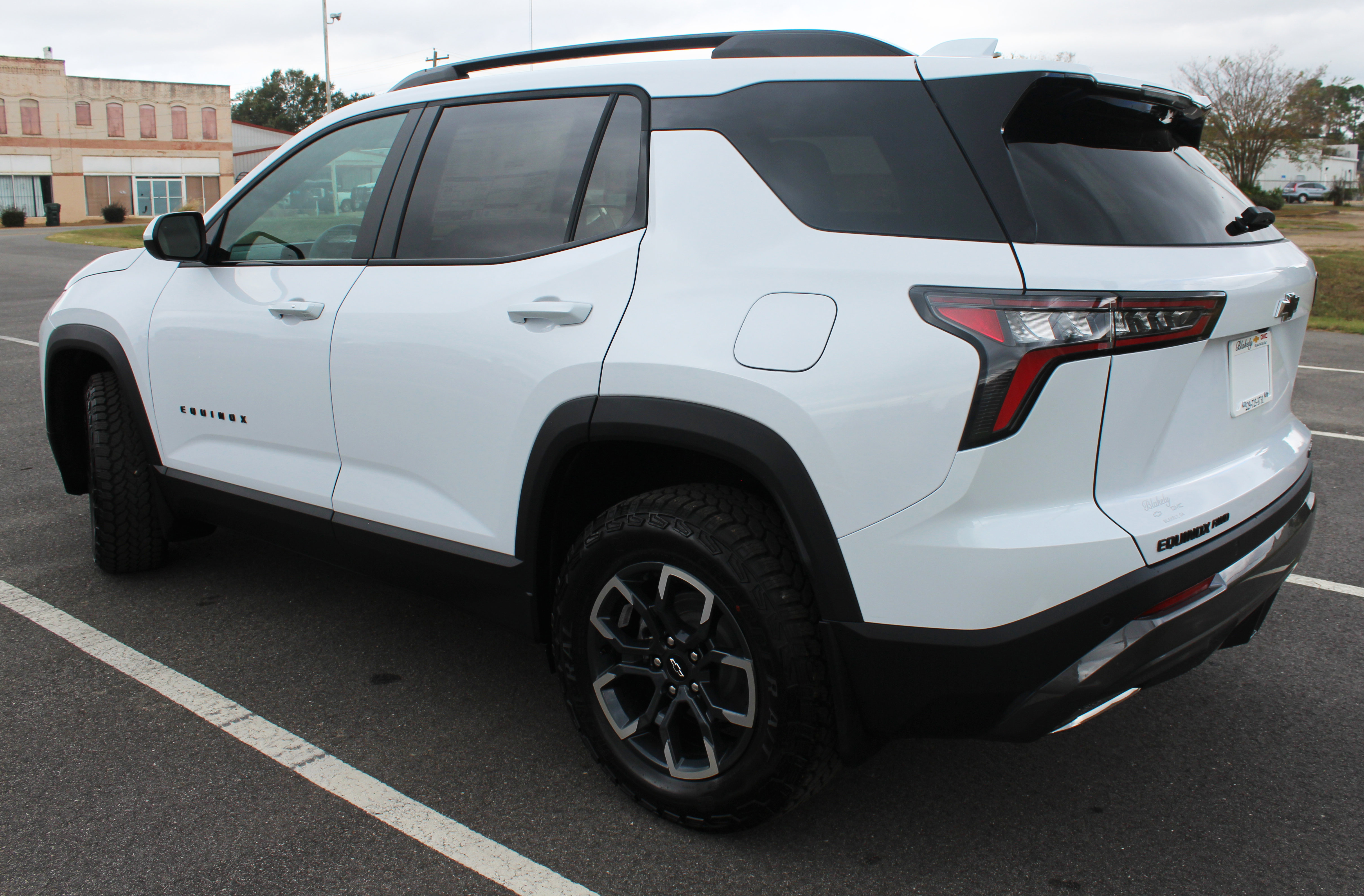 New 2026 Chevrolet Equinox ACTIV w/ LPO, Floor Liner Package image 15