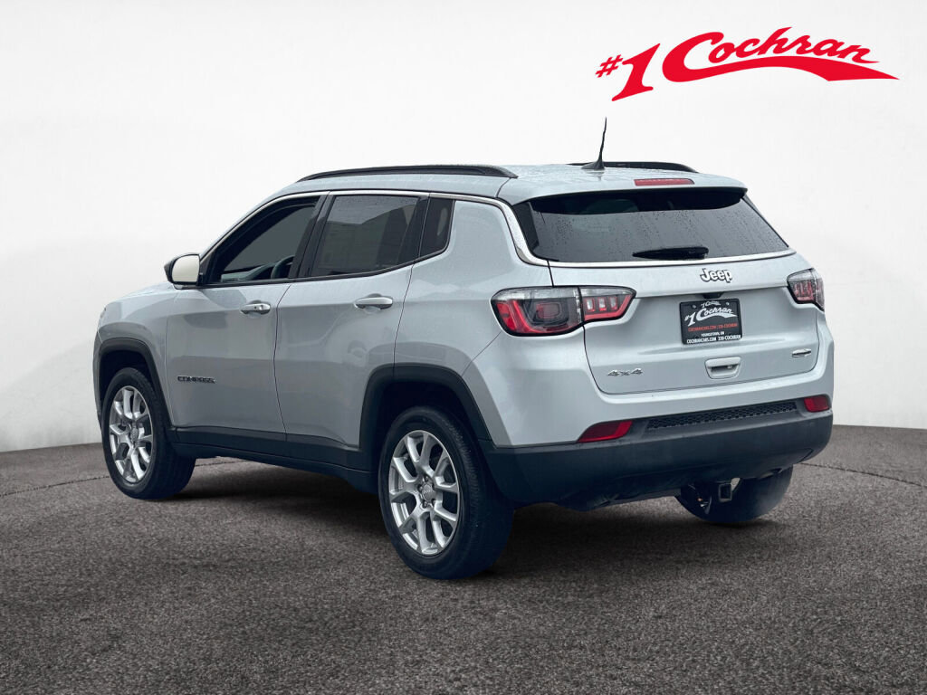 Used 2024 Jeep Compass Latitude image 21