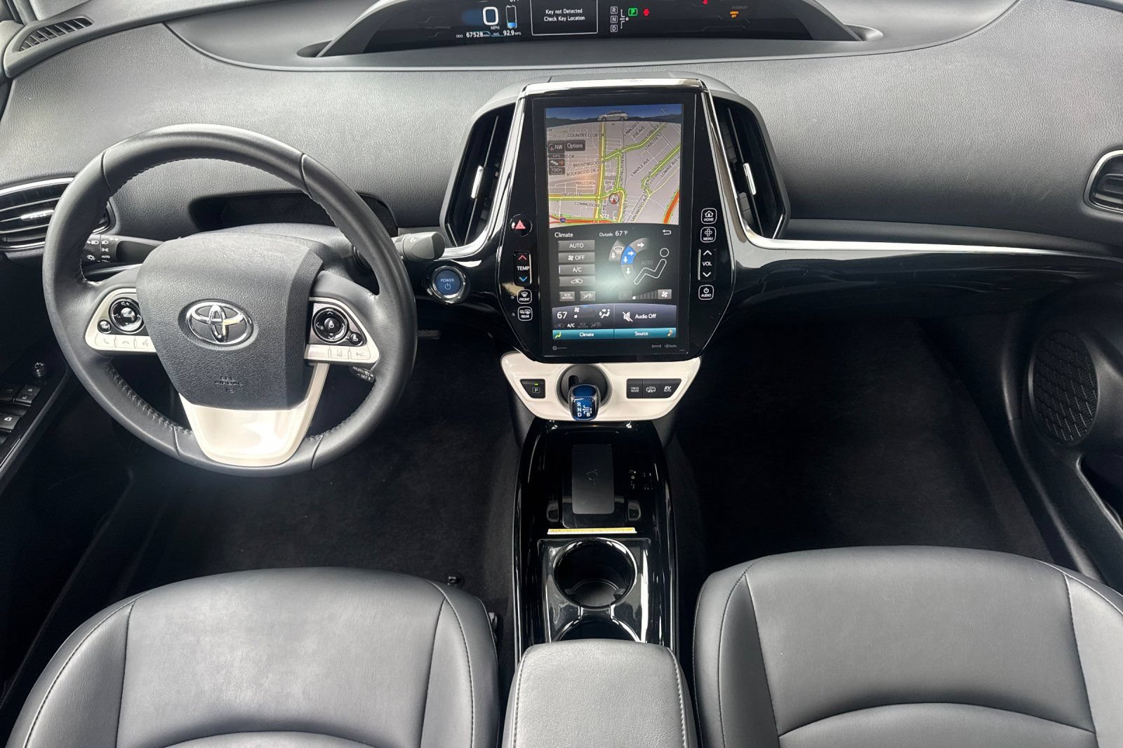 Used 2017 Toyota Prius Prime Premium FWD image 13