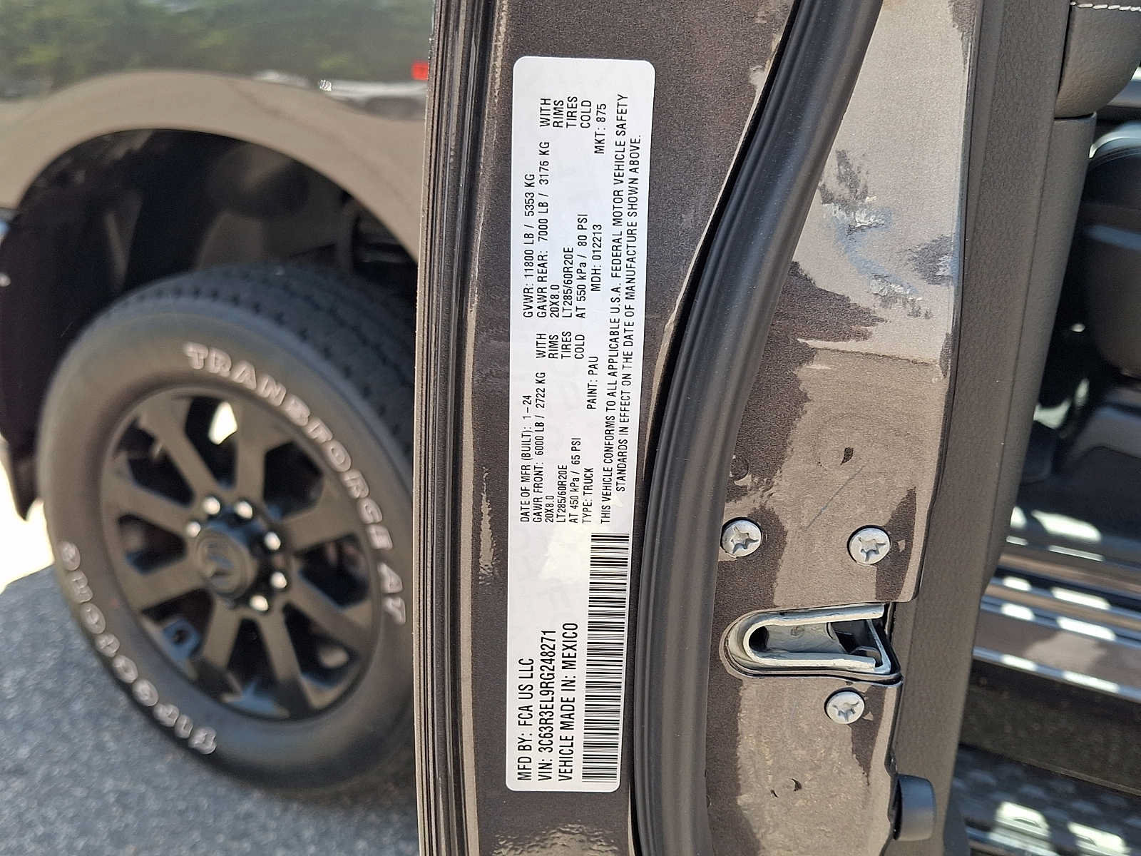 Used 2024 RAM 3500 Laramie w/ Night Edition AWD/4WD image 27