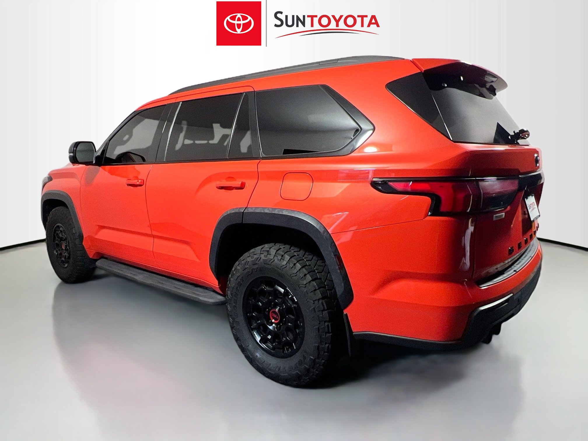 Used 2023 Toyota Sequoia TRD Pro AWD/4WD image 6