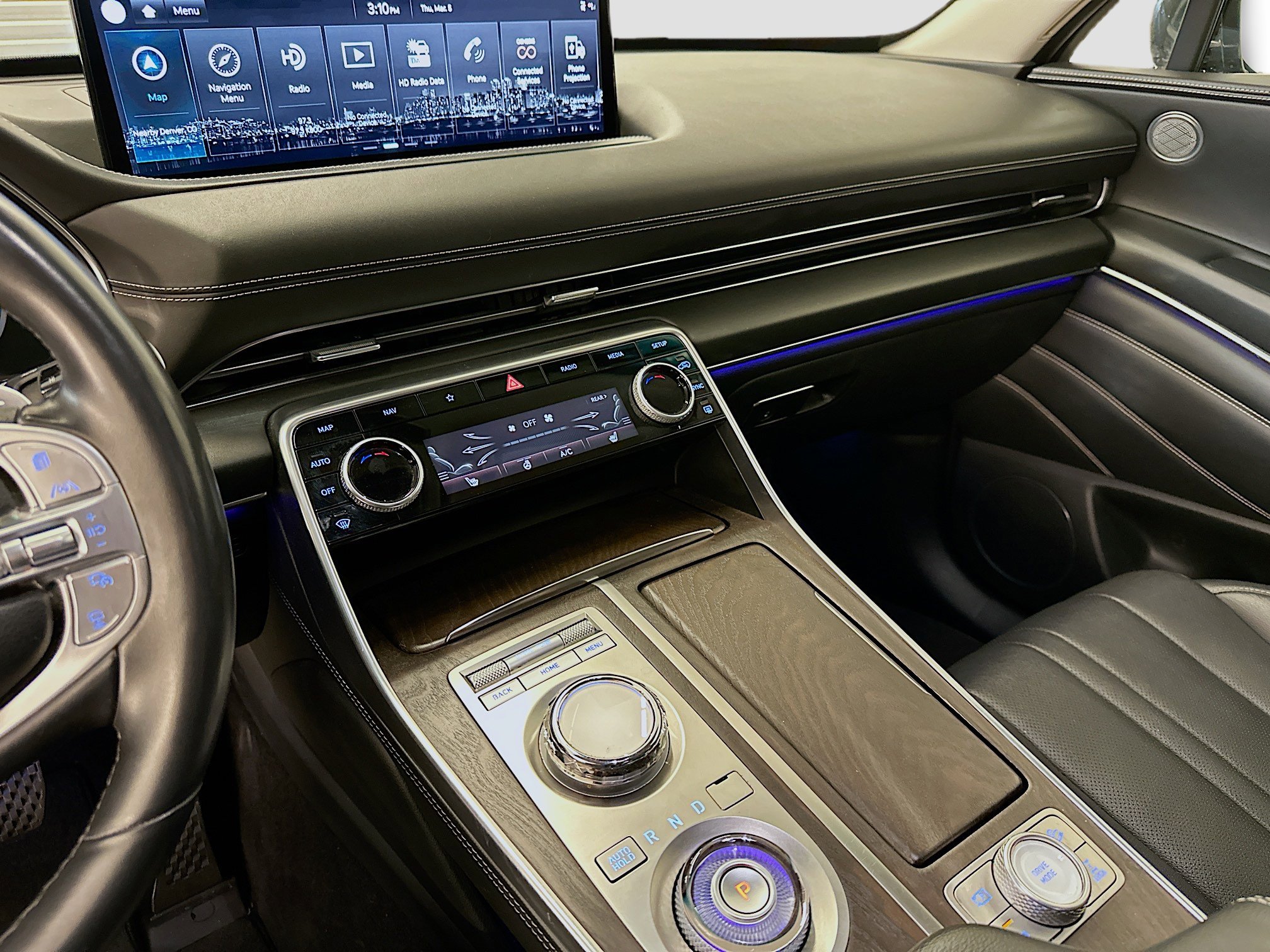 Used 2024 Genesis GV80 2.5T image 26