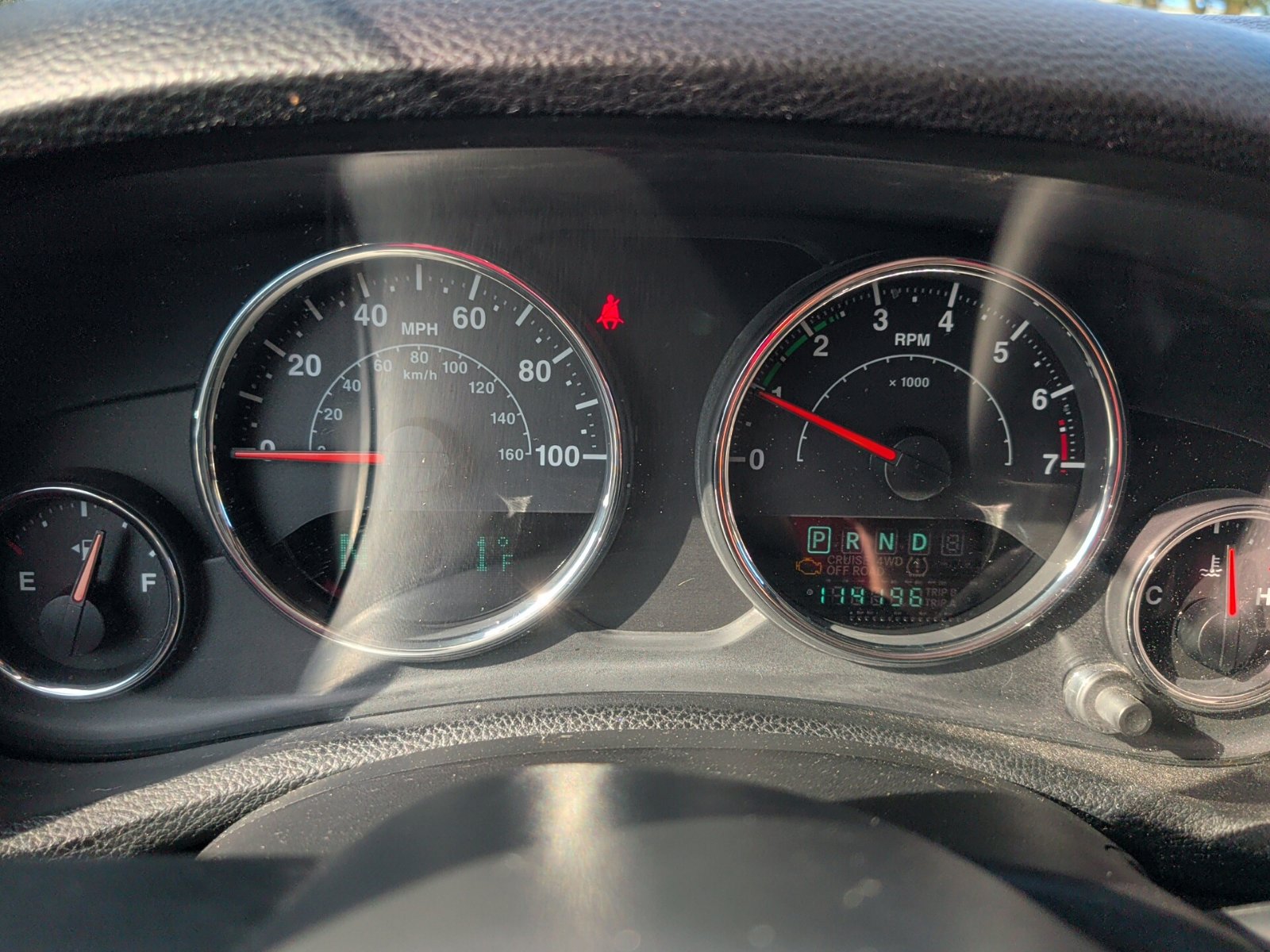 Used 2014 Jeep Wrangler Sahara w/ Connectivity Group AWD/4WD image 8