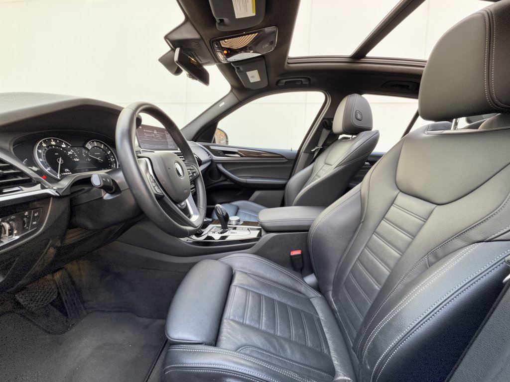 Used 2018 BMW X3 xDrive30i w/ Premium Package AWD/4WD image 5