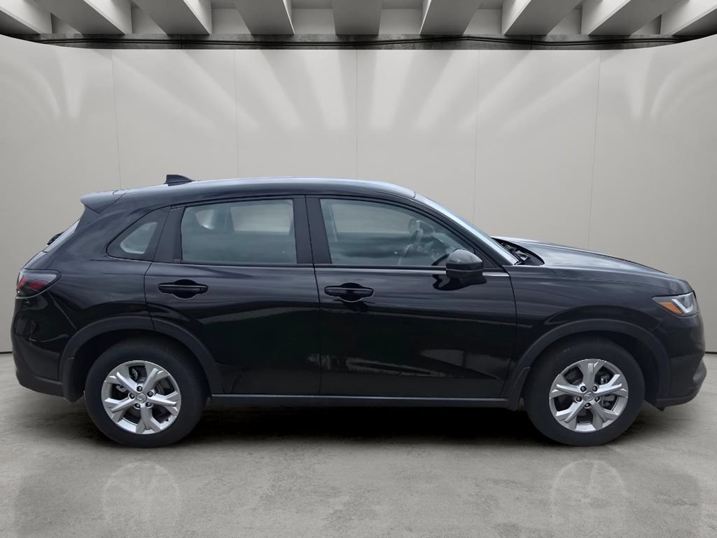 Used 2025 Honda HR-V LX image 6