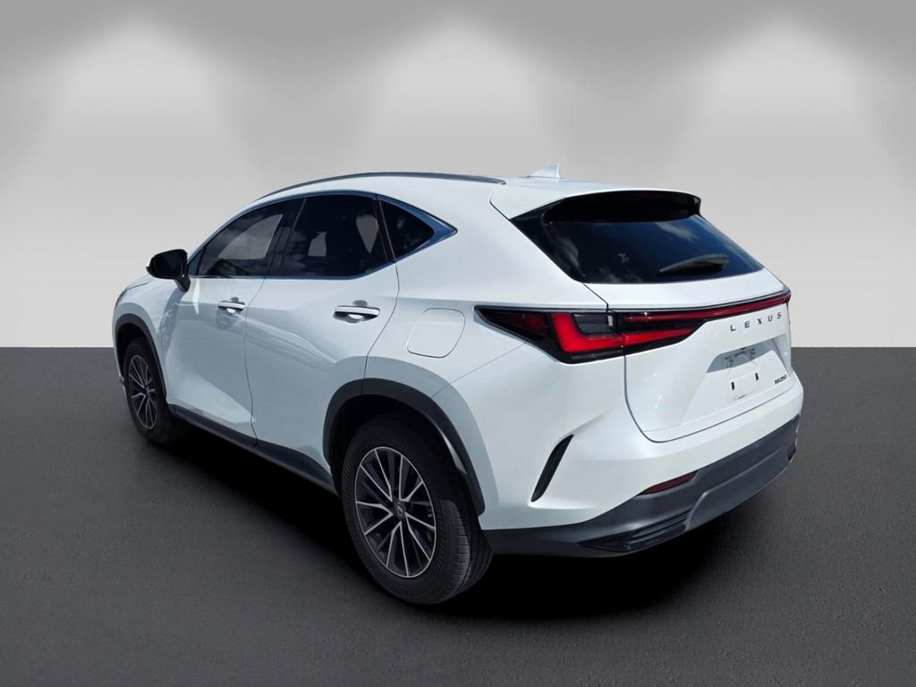 Used 2023 Lexus NX 250 FWD w/ Towing Package (2000 Lbs) image 6