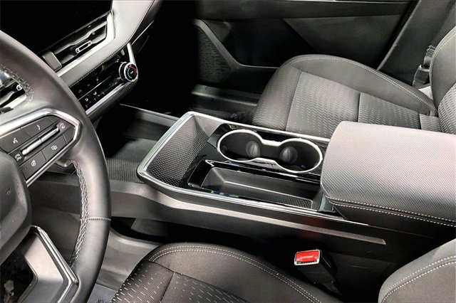 Used 2025 Chevrolet Equinox LT image 17