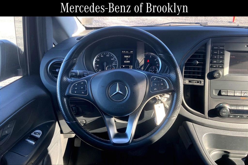 Used 2019 Mercedes-Benz Metris Passenger image 5