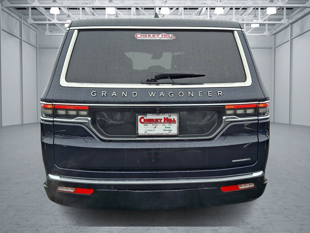 Used 2024 Jeep Grand Wagoneer L Series III image 4