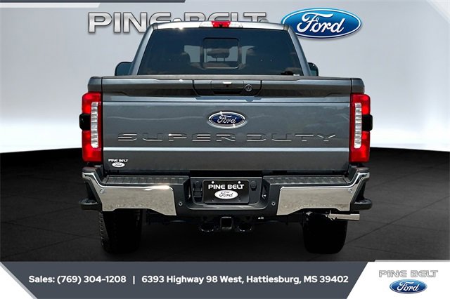 New 2025 Ford F250 Lariat w/ Chrome Package image 4