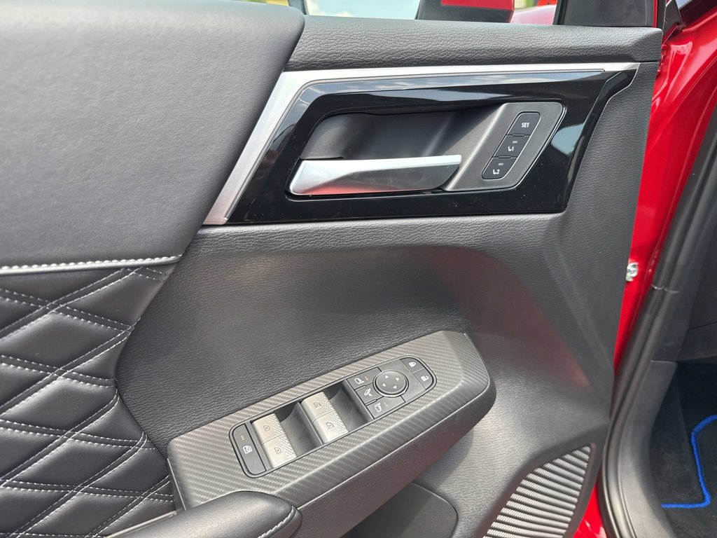 New 2025 Mitsubishi Outlander SEL image 26