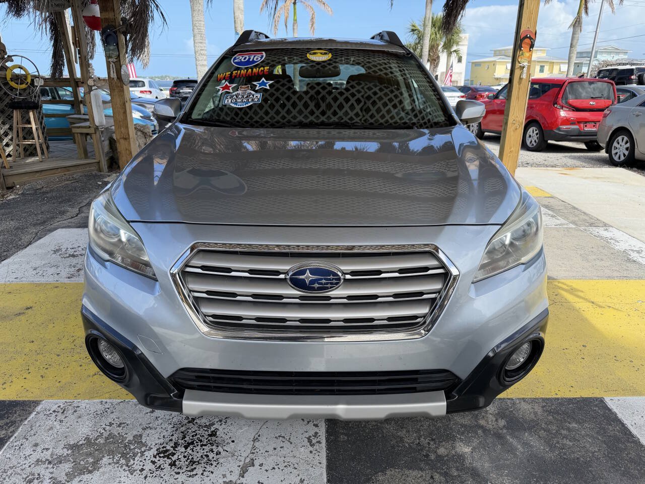 Used 2016 Subaru Outback 2.5i Limited AWD/4WD image 2