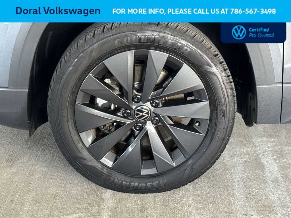 Certified 2023 Volkswagen Taos S FWD image 11