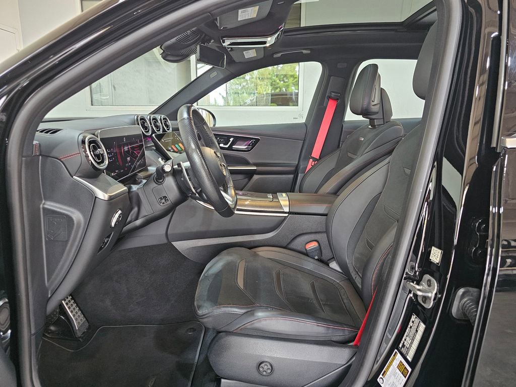 Used 2025 Mercedes-Benz GLC 43 AMG 4MATIC image 22