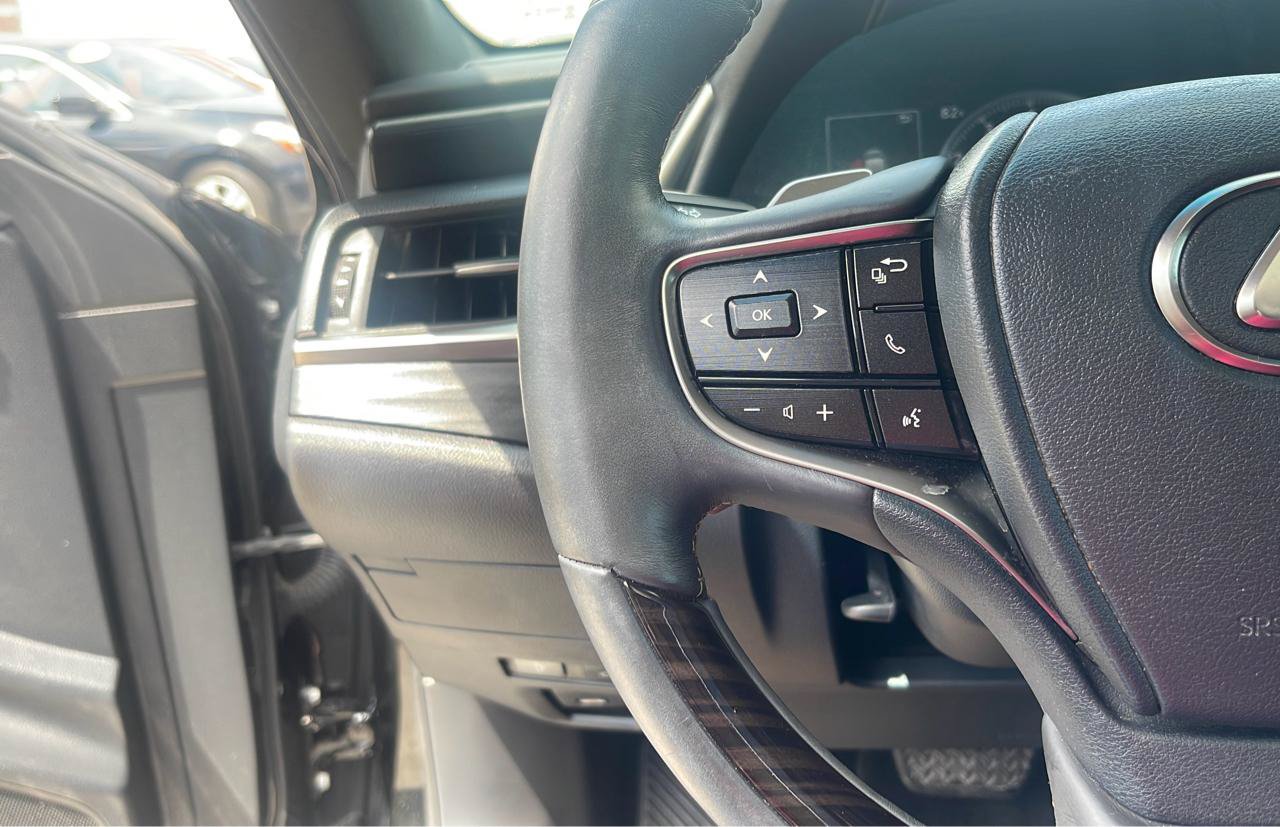 Used 2019 Lexus ES 350 w/ Accessory Package 2 FWD image 16