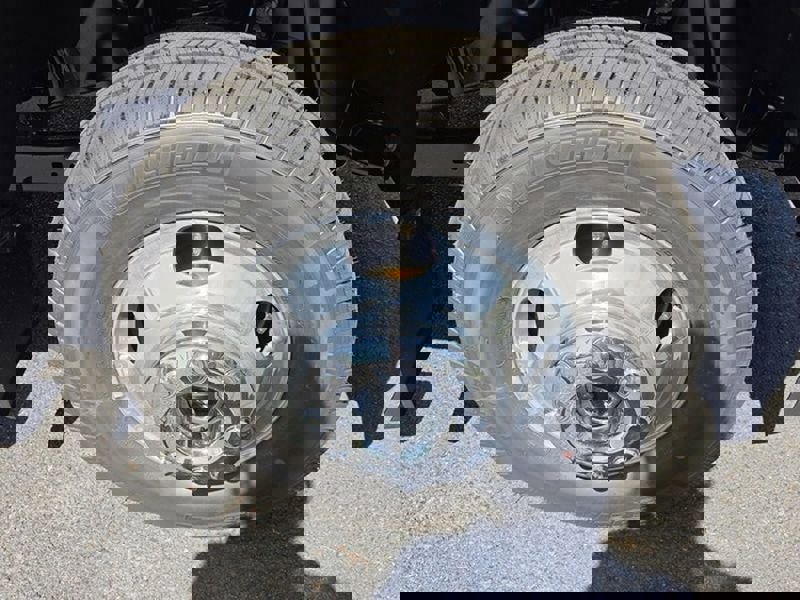 New 2026 Ford F350 King Ranch w/ Chrome Package image 18