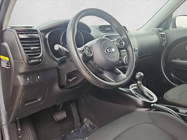 Used 2015 Kia Soul + FWD image 10