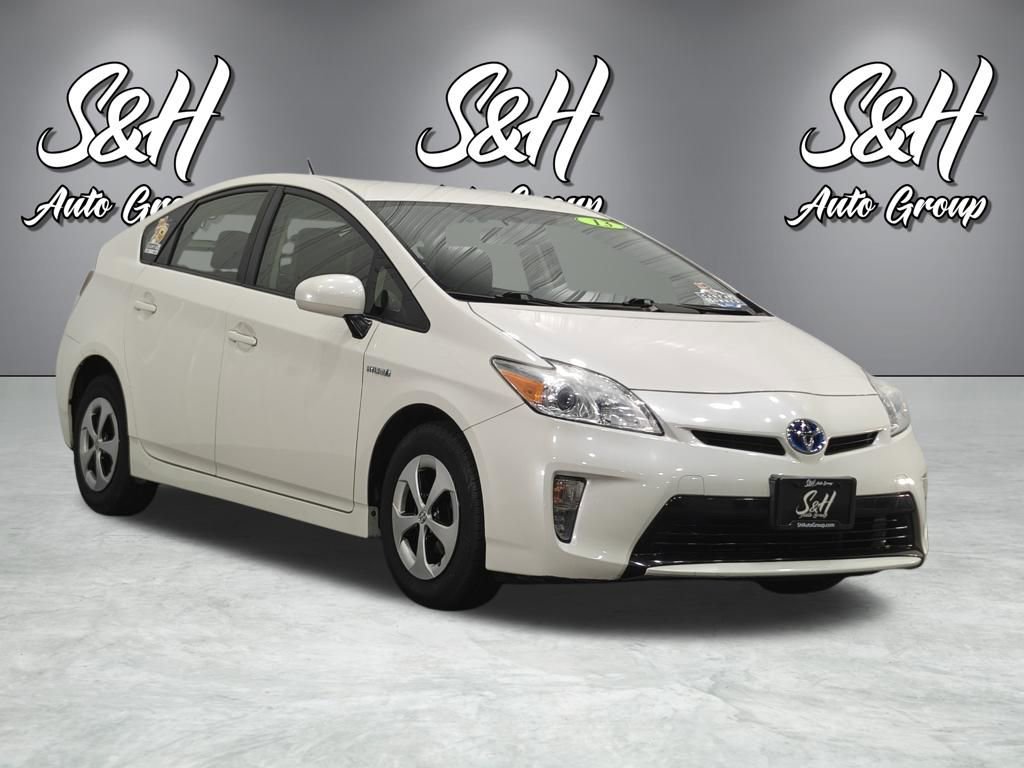 Used 2013 Toyota Prius Two image 2