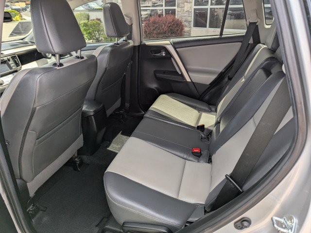 Used 2015 Toyota RAV4 Limited w/ Technology Package image 22