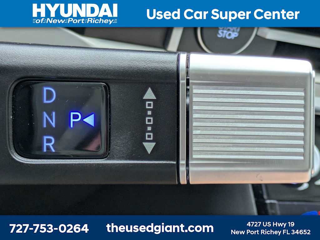 Used 2025 Hyundai Santa Fe SEL FWD image 37