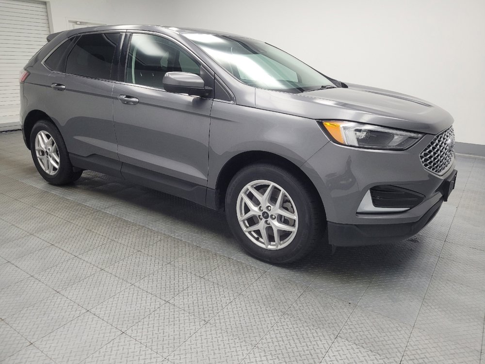 Used 2023 Ford Edge SEL image 11