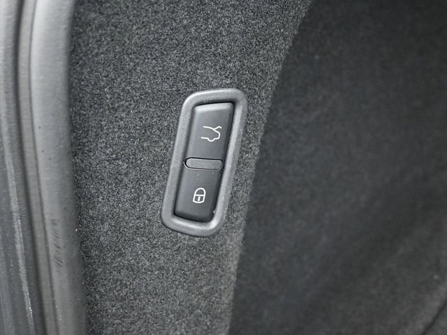 Used 2023 Maserati Levante GT AWD/4WD image 19