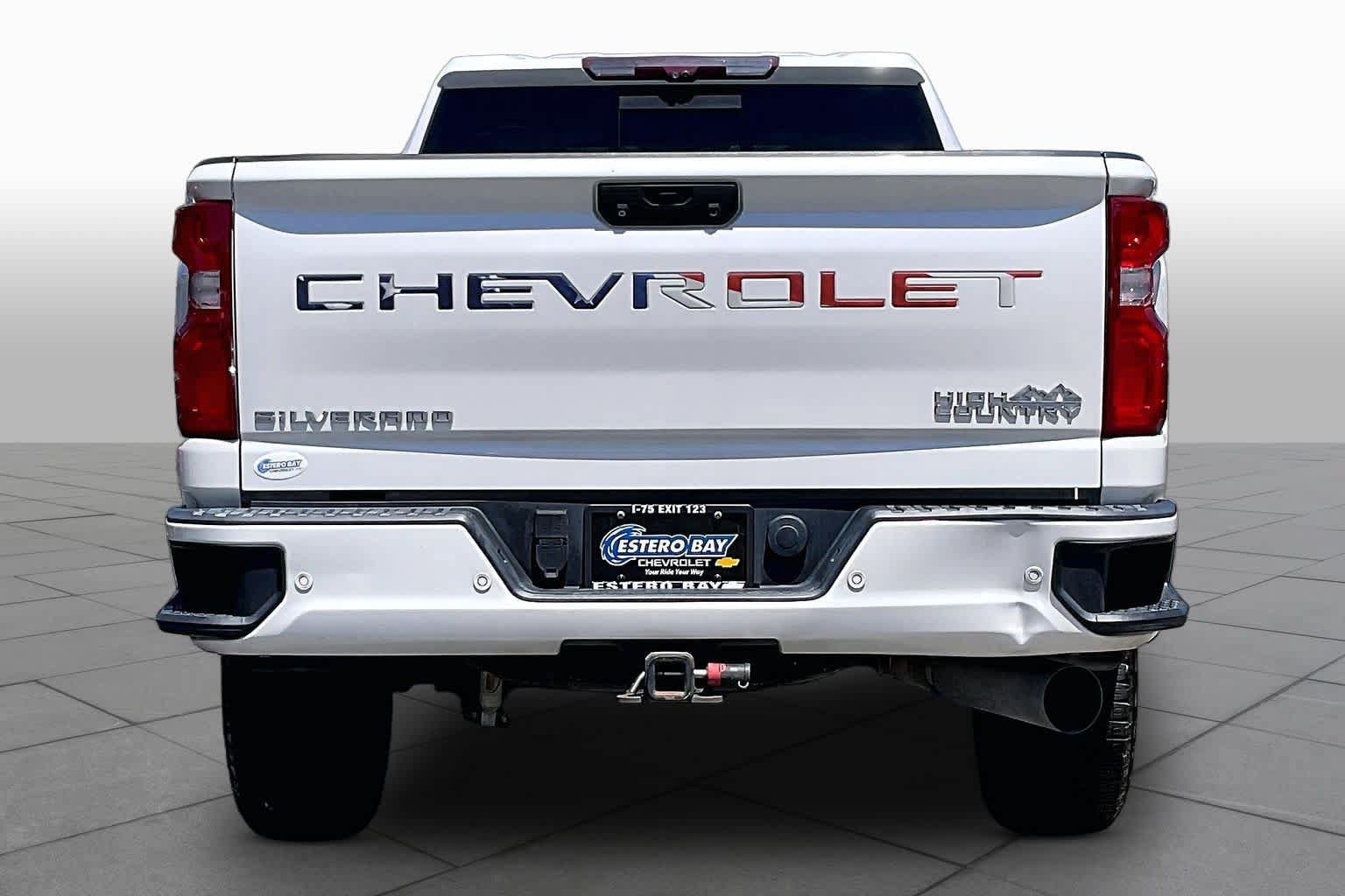 Used 2023 Chevrolet Silverado 2500 High Country w/ Z71 Off-Road Package AWD/4WD image 8