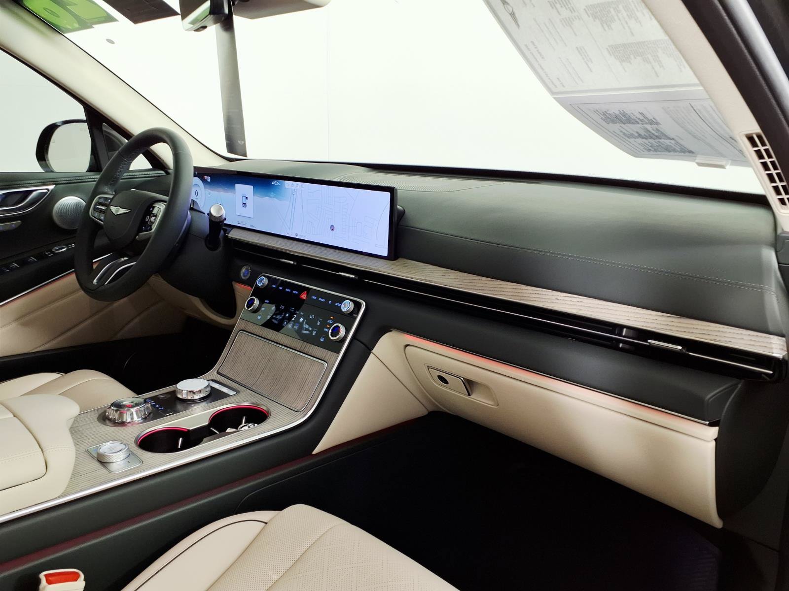 Certified 2026 Genesis GV80 2.5T Prestige AWD/4WD image 9