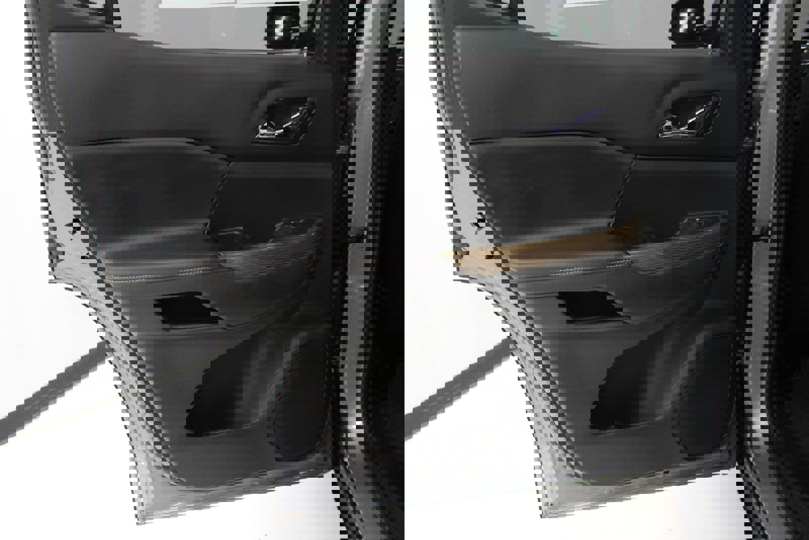 Used 2023 GMC Acadia SLE w/ Driver Convenience Package image 36