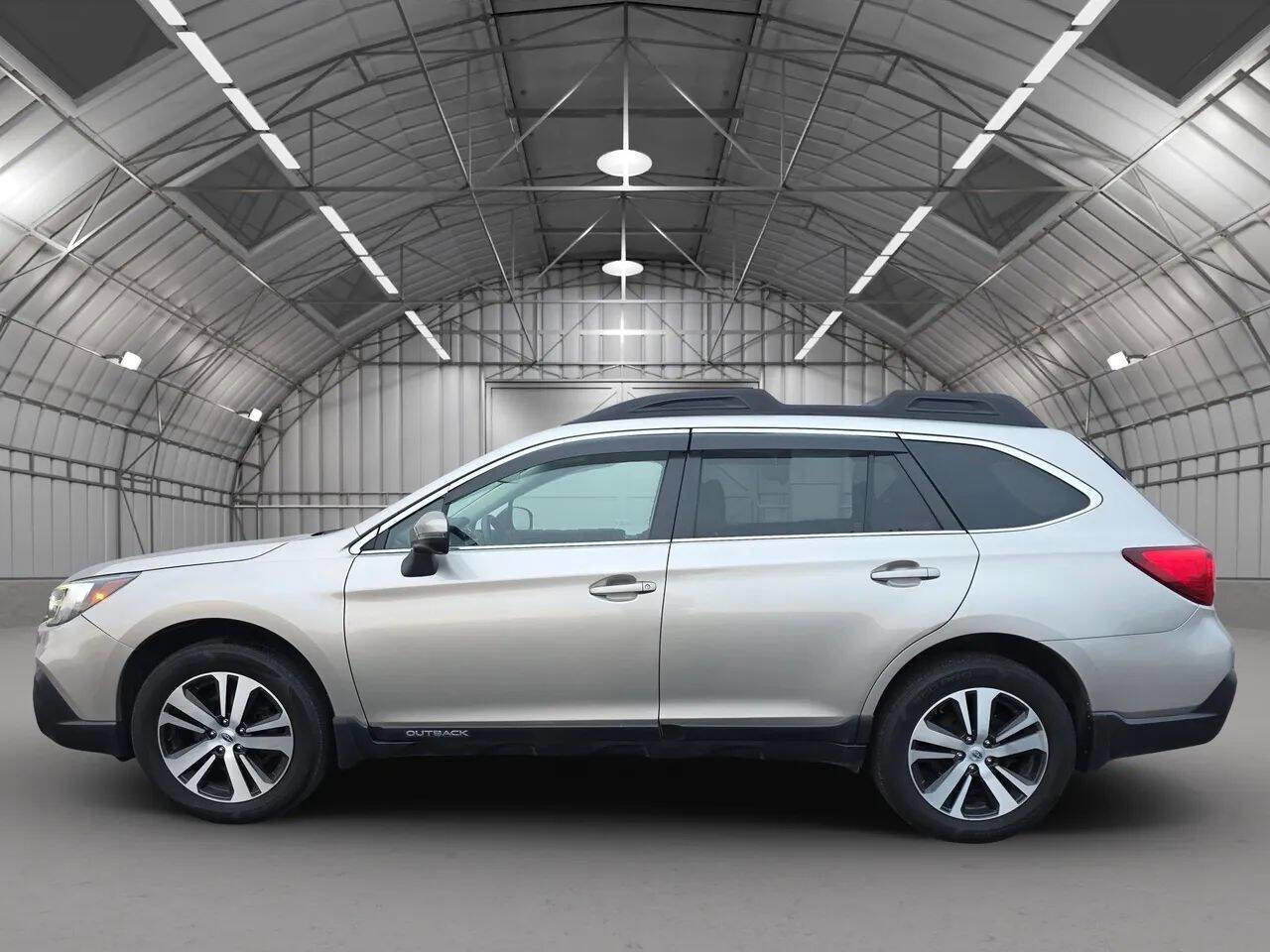 Used 2019 Subaru Outback 2.5i Limited image 7