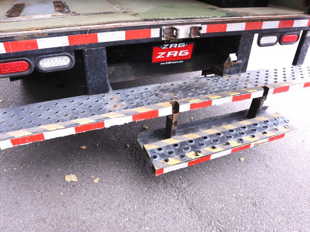Used 2012 Ford E-450 and Econoline 450 Super Duty w/ PWR Locks & Windows Group RWD image 37
