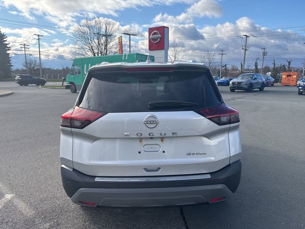 Used 2023 Nissan Rogue SV w/ SV Premium Package image 6
