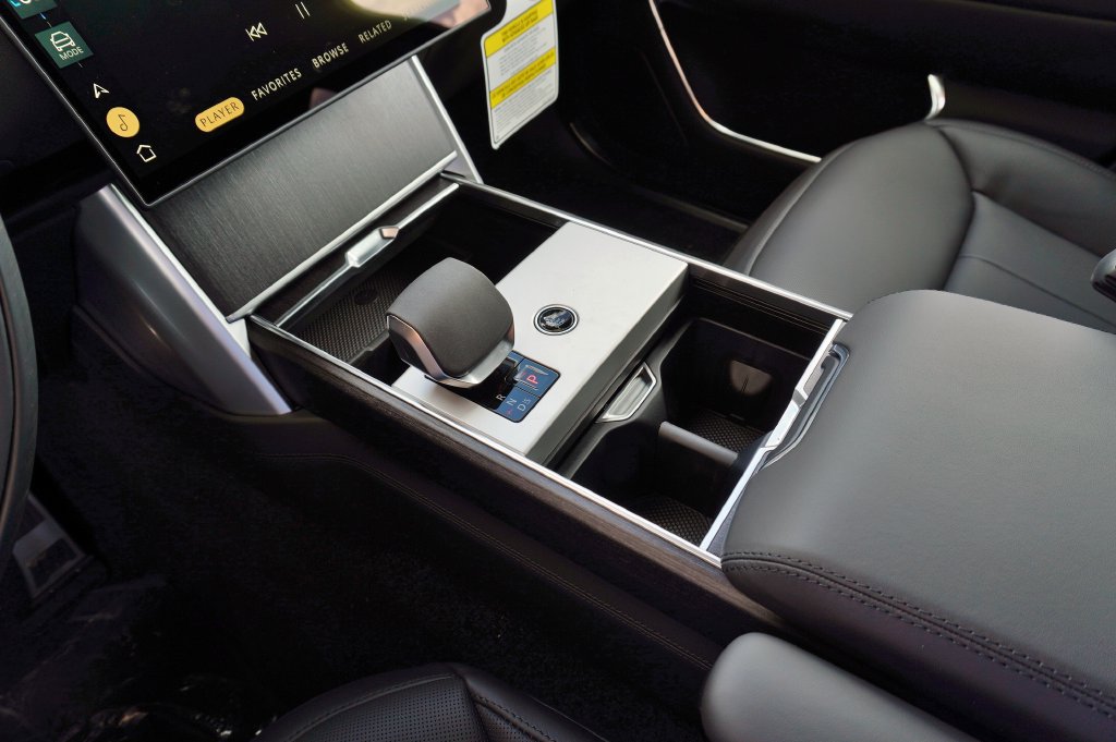New 2026 Land Rover Range Rover SE AWD/4WD image 25
