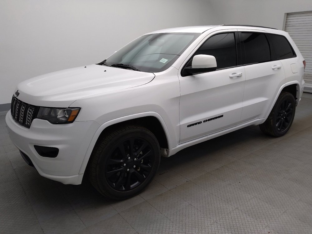 Used 2019 Jeep Grand Cherokee Altitude RWD image 2