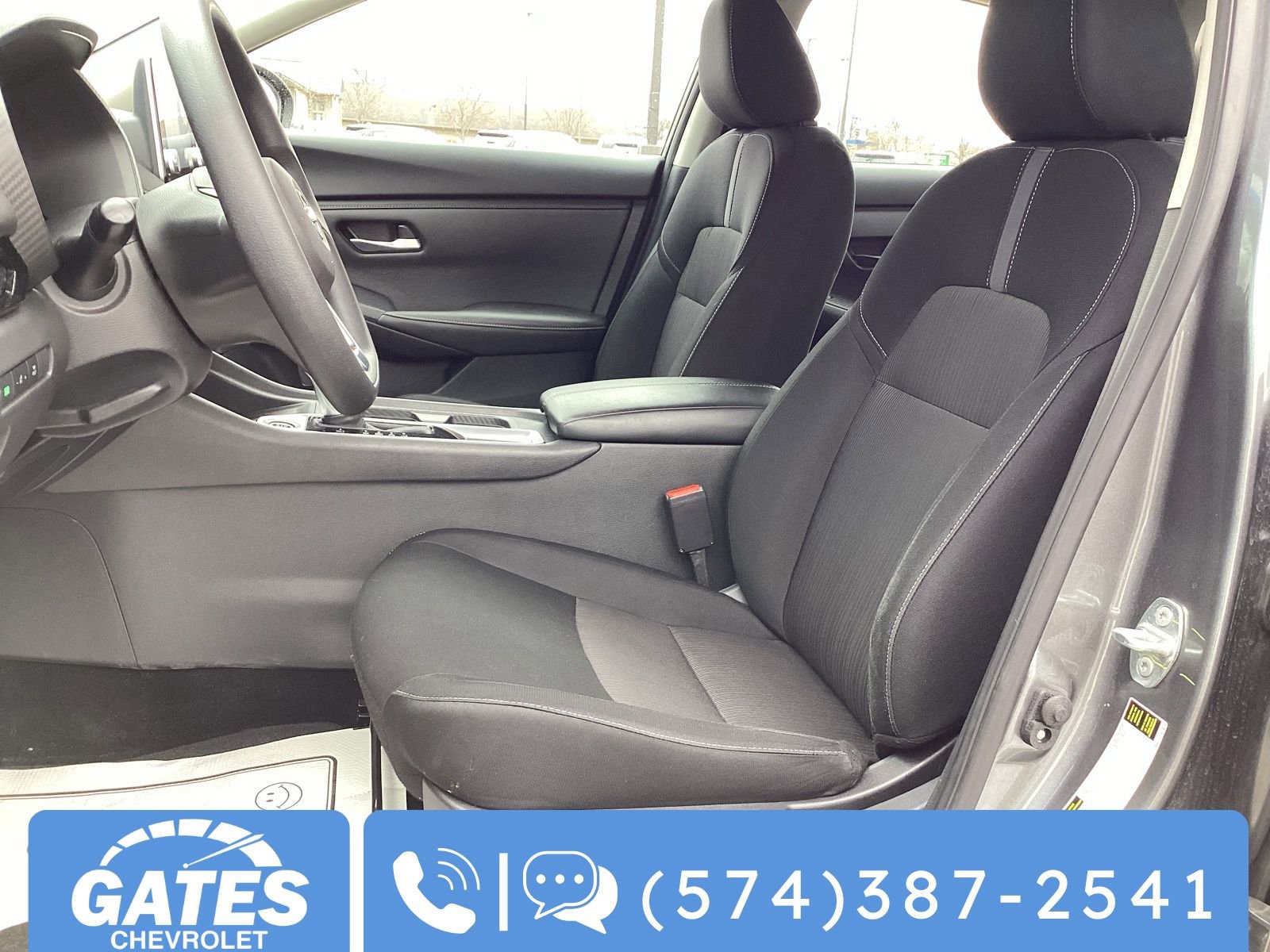 Used 2025 Nissan Sentra SV FWD image 10