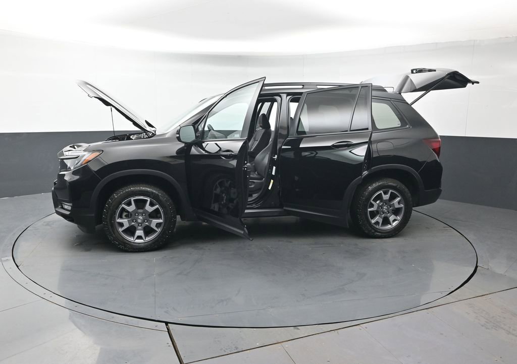 Certified 2023 Honda Passport TrailSport image 55