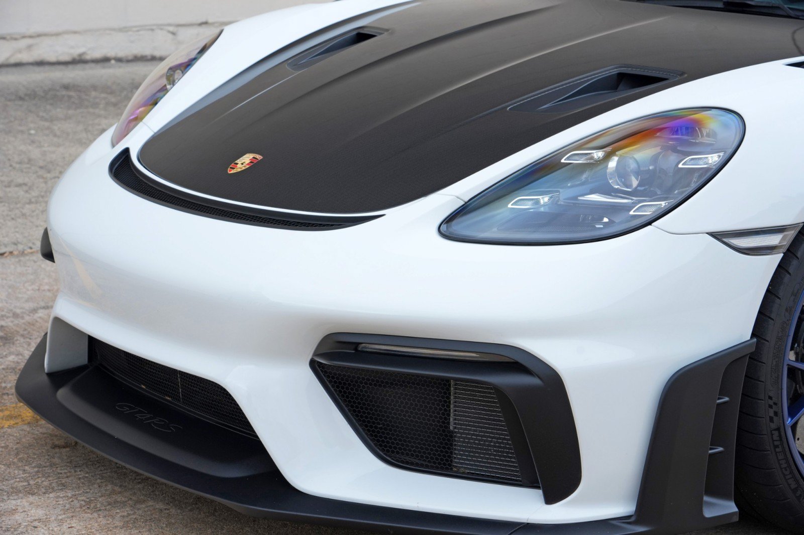 Used 2024 Porsche 718 Cayman GT4 RS w/ Weissach Package RWD image 60