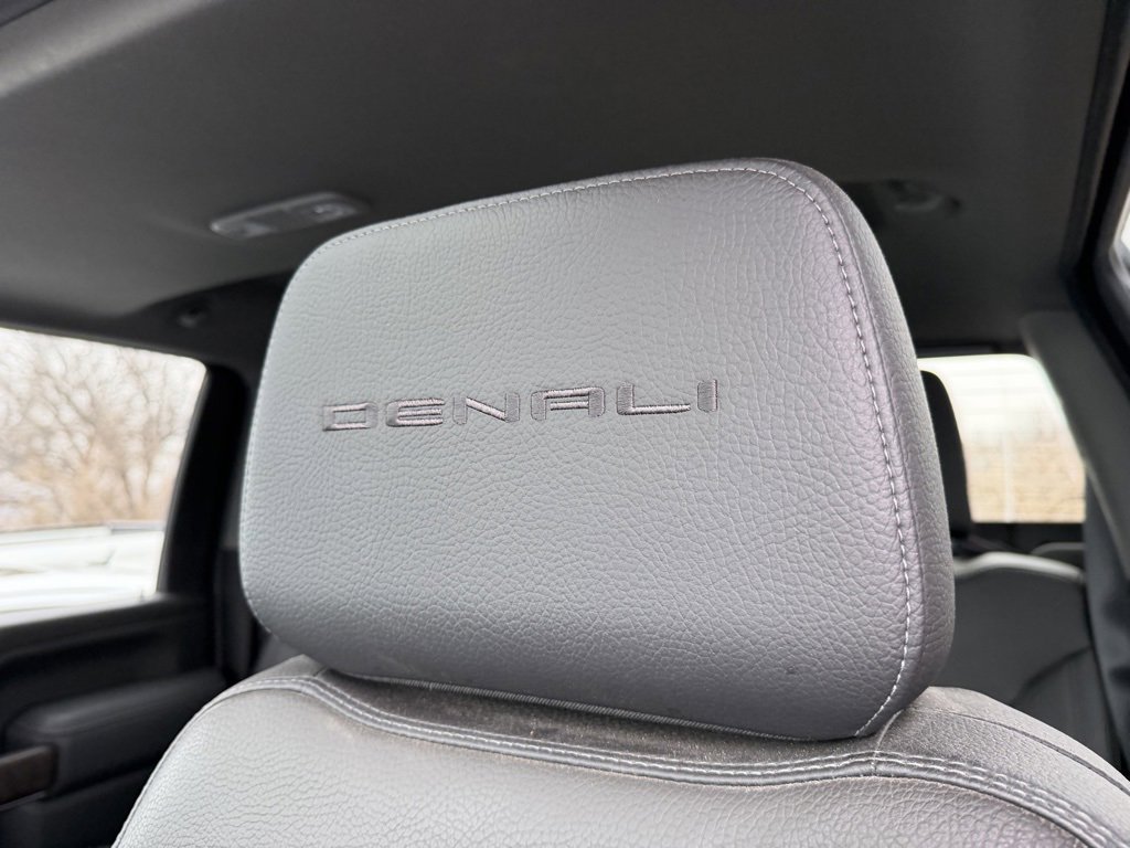 Used 2021 GMC Sierra 2500 Denali w/ Denali Ultimate Package image 14