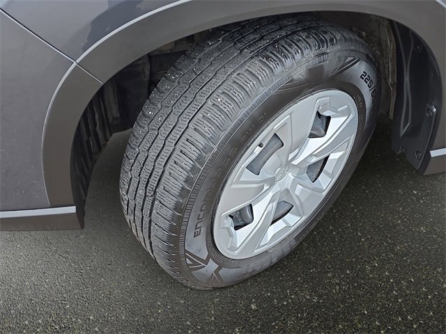 Used 2023 Subaru Forester Base image 32