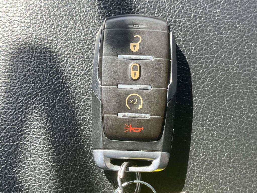 Used 2022 RAM 1500 Big Horn AWD/4WD image 4