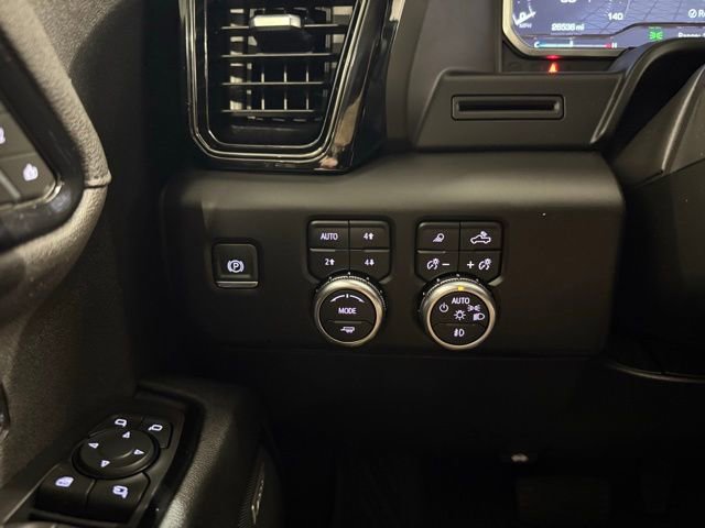 Used 2024 GMC Sierra 1500 AT4 w/ AT4 Premium Package image 16